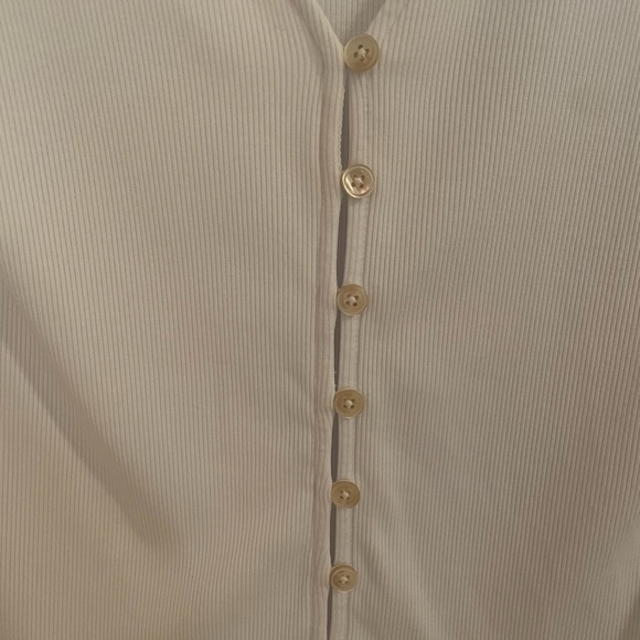 Aritzia Wilfred Alexis Long-sleeve in WHITE. Size Small. Never worn. - Picture 2 of 4